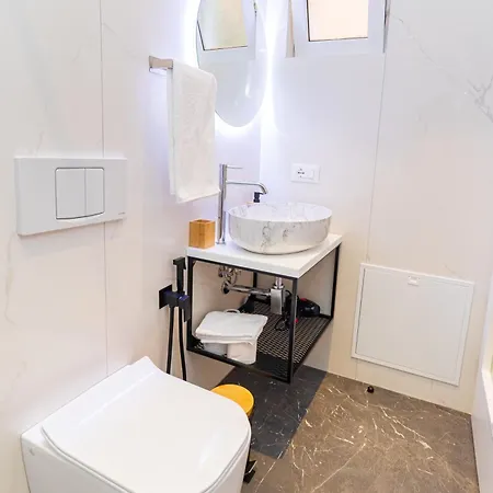 Apartment Blossom Cane Tirana